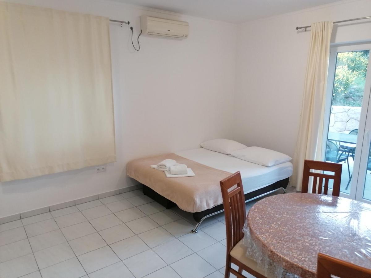 Apartments Dinko Дуче Экстерьер фото