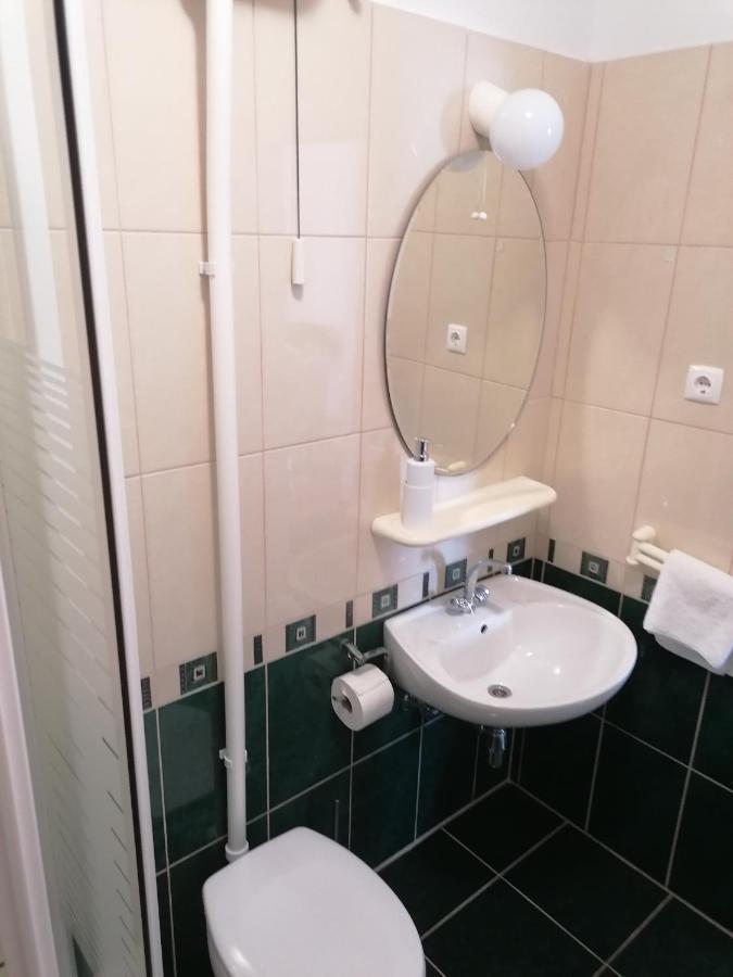 Apartments Dinko Дуче Экстерьер фото