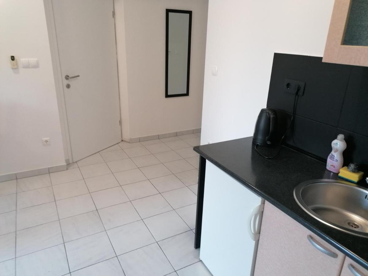 Apartments Dinko Дуче Экстерьер фото