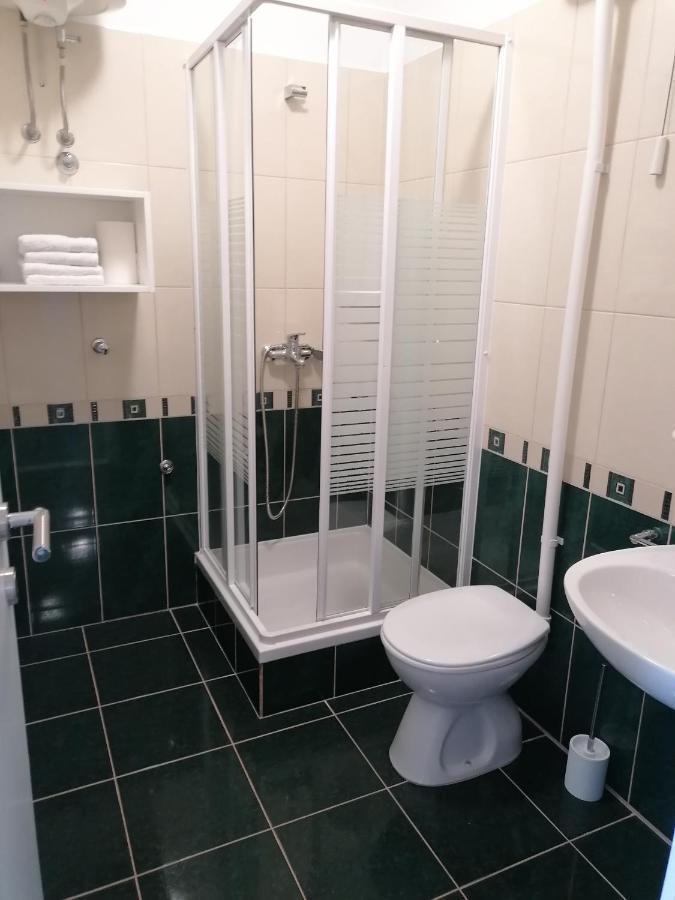 Apartments Dinko Дуче Экстерьер фото