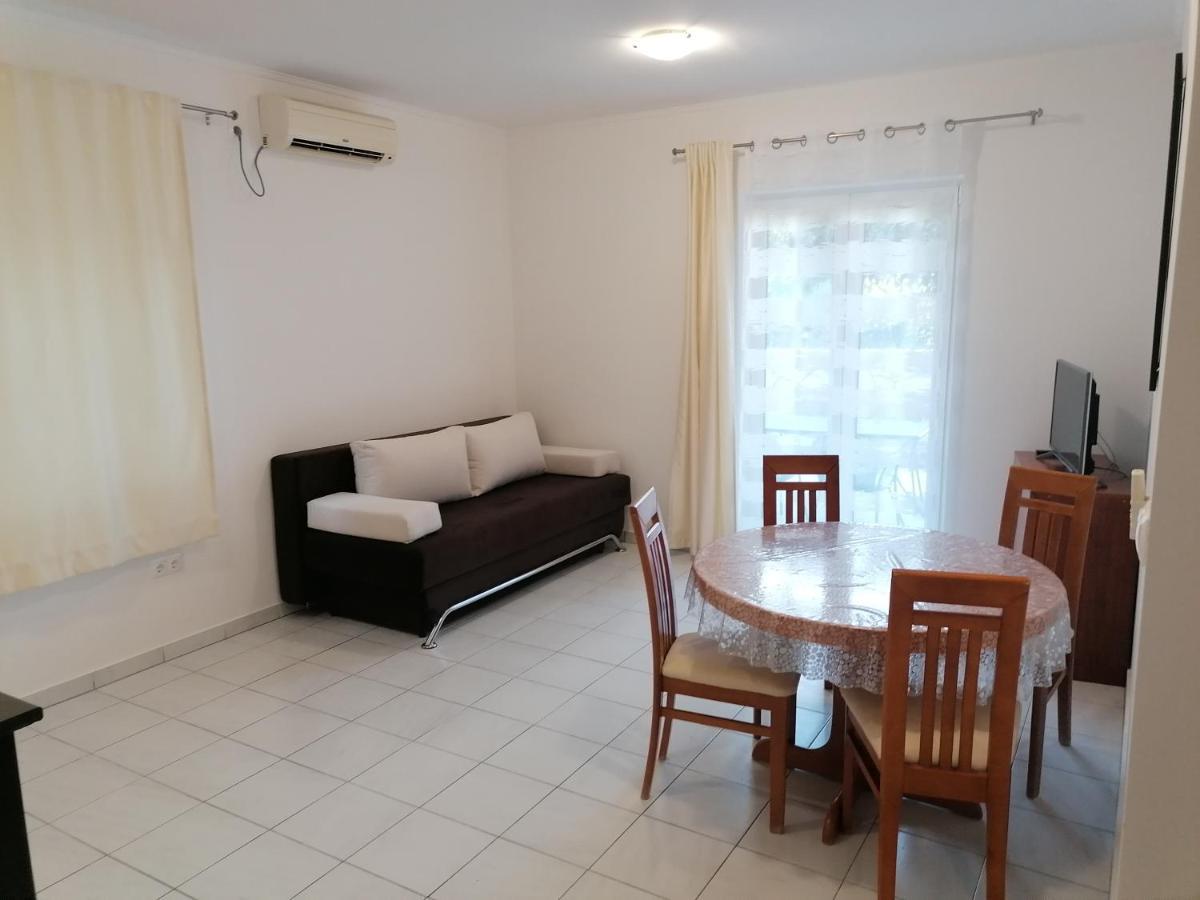 Apartments Dinko Дуче Экстерьер фото