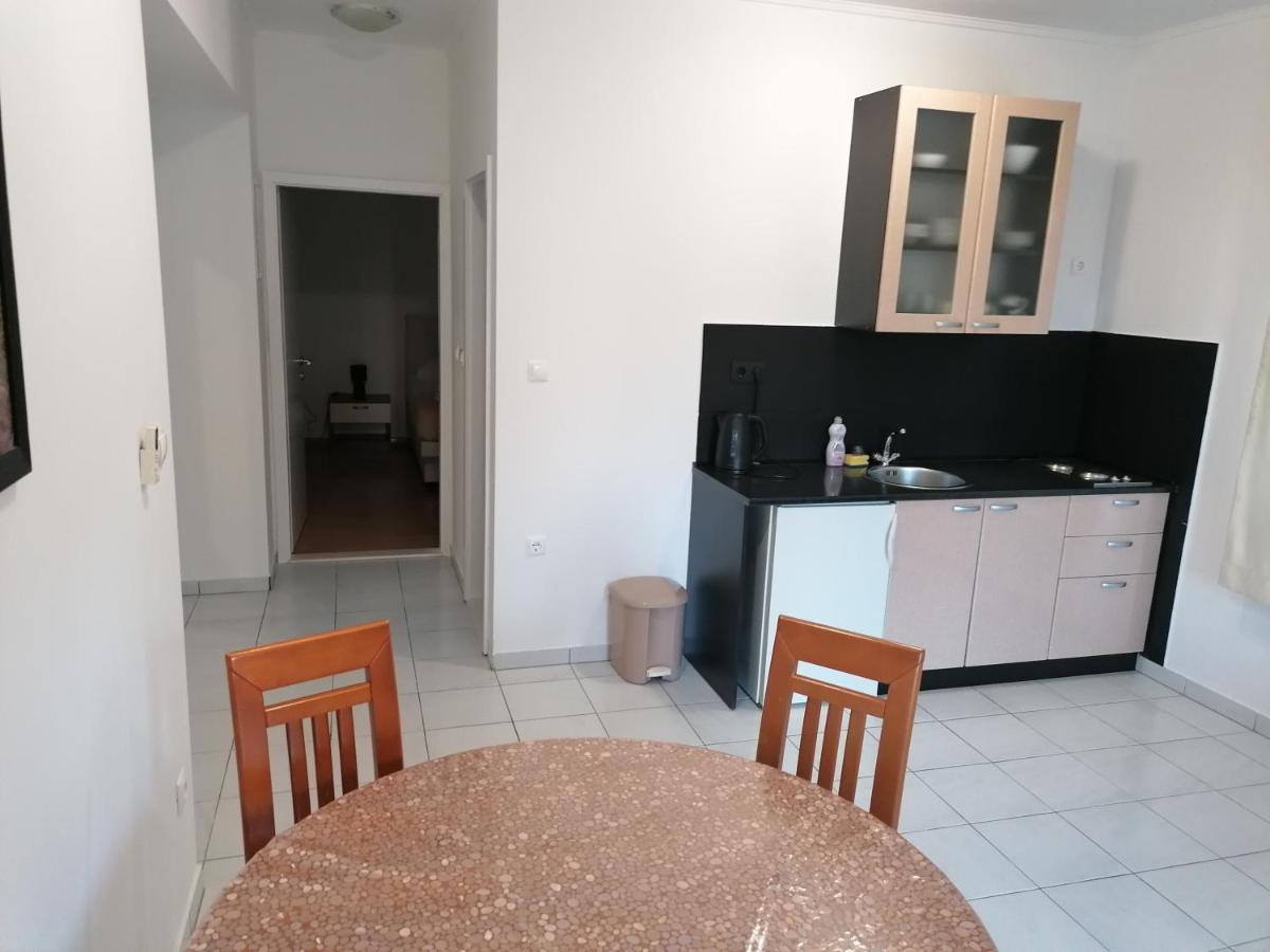 Apartments Dinko Дуче Экстерьер фото